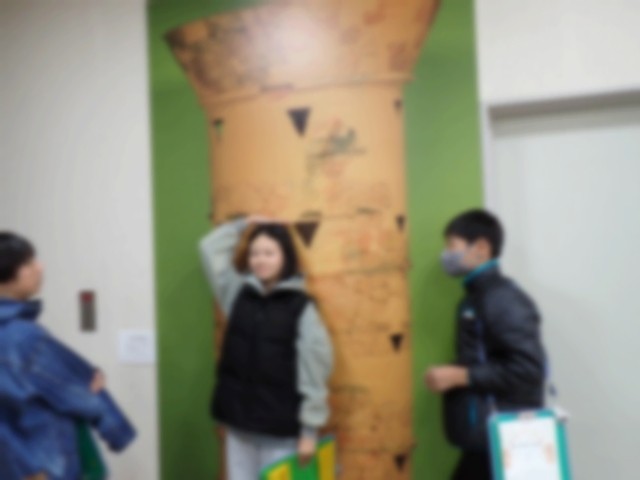 埴輪と背比べ。